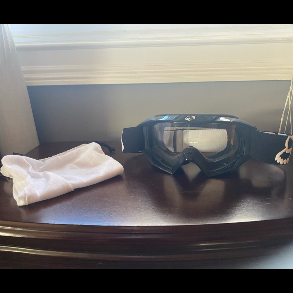 Racing goggles